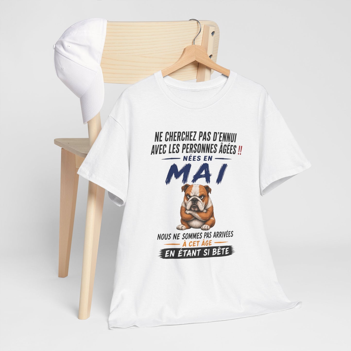 Tee-Shirt Retraité Mai Humour – Cadeau Anniversaire Senior Homme Femme – Bouledogue Drôle Retraite
