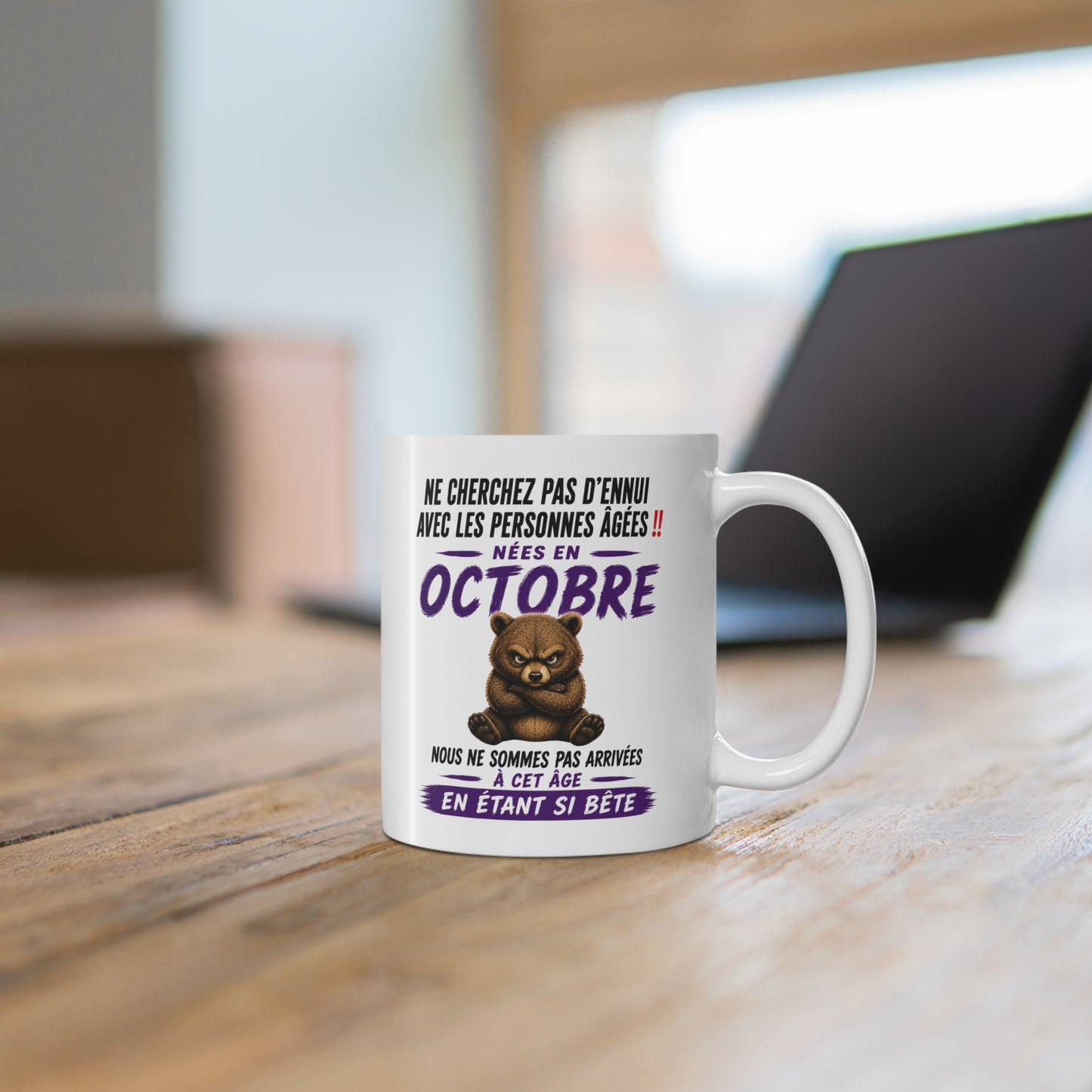 Tasse Retraite Octobre Humour – Mug Personne Âgée Ours Drôle – Cadeau Retraité 325ml