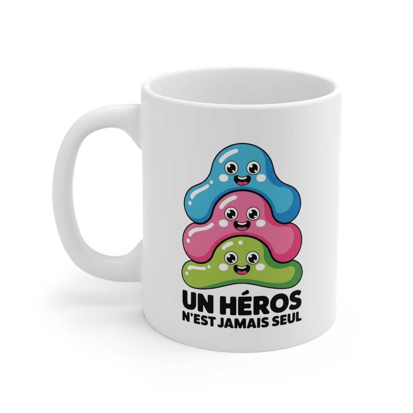Tasse Humoristique “Un Héros n’est jamais seul” – Mug Mignon Personnages Colorés – Cadeau Fun et Positif 325ml
