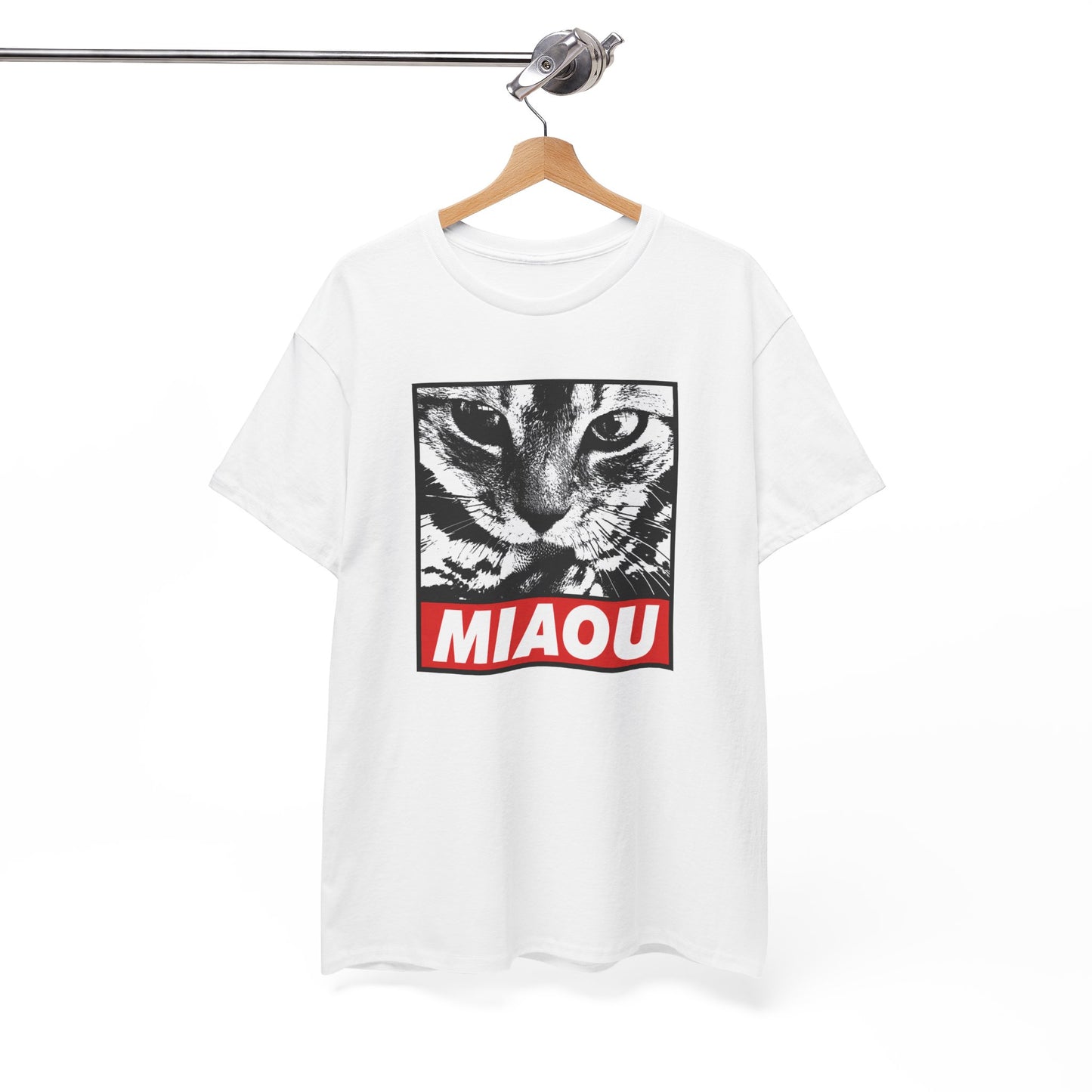 Tee Shirt Chat Homme Femme – Portrait Félin Noir et Blanc – Idée Cadeau Amoureux des Chats Humour Miaou Passion Féline