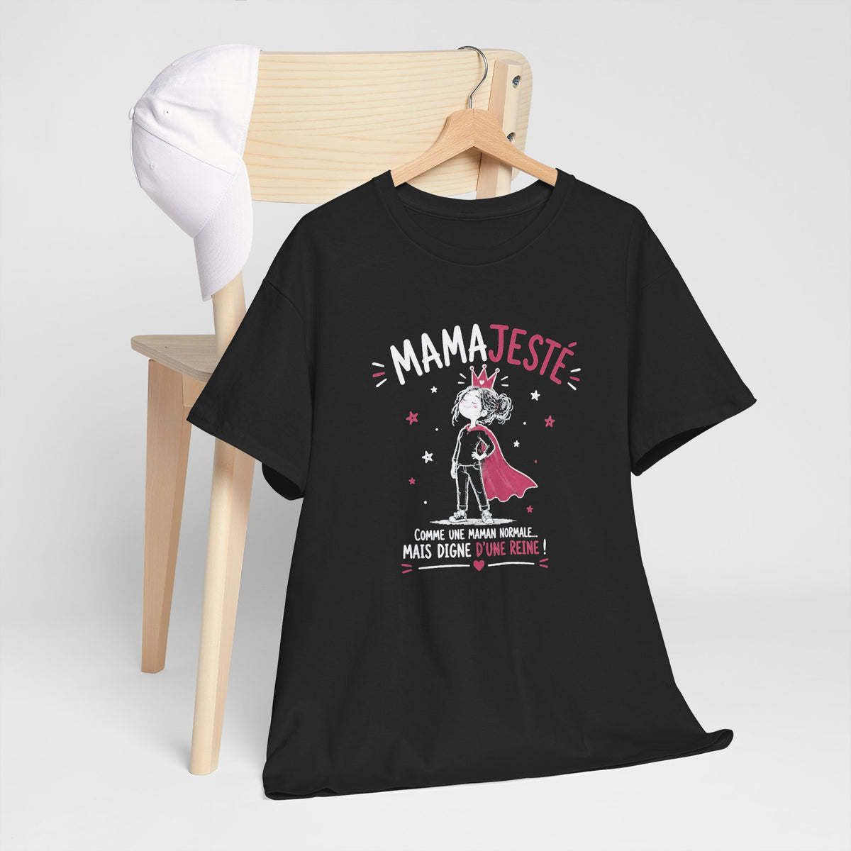 Tee Shirt Maman Femme – Mamajesté Comme une Maman Normale Mais Digne d’une Reine – T-Shirt Humour Cadeau Original