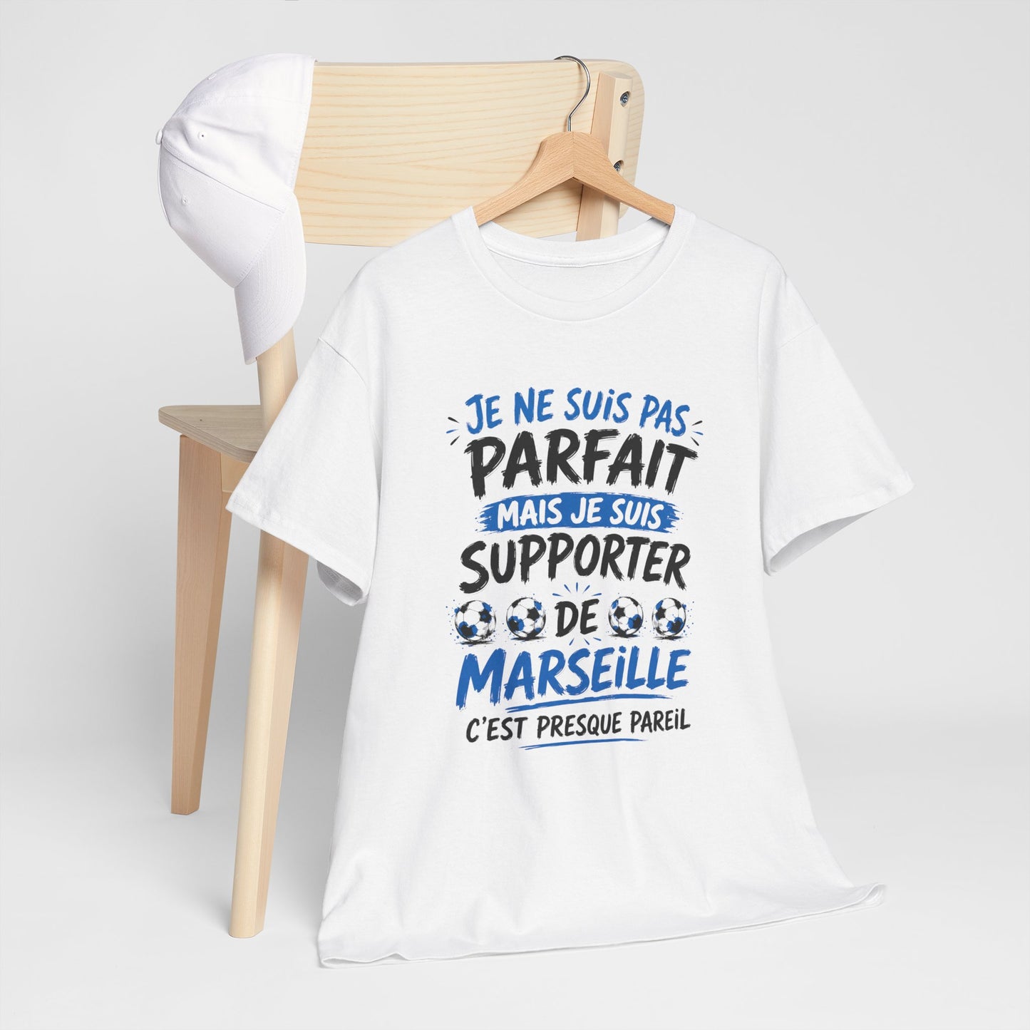 T-Shirt Je Ne Suis Pas Parfait Mais Je Suis Supporter De Marseille – Tee Shirt Humour Football – Cadeau Homme Femme