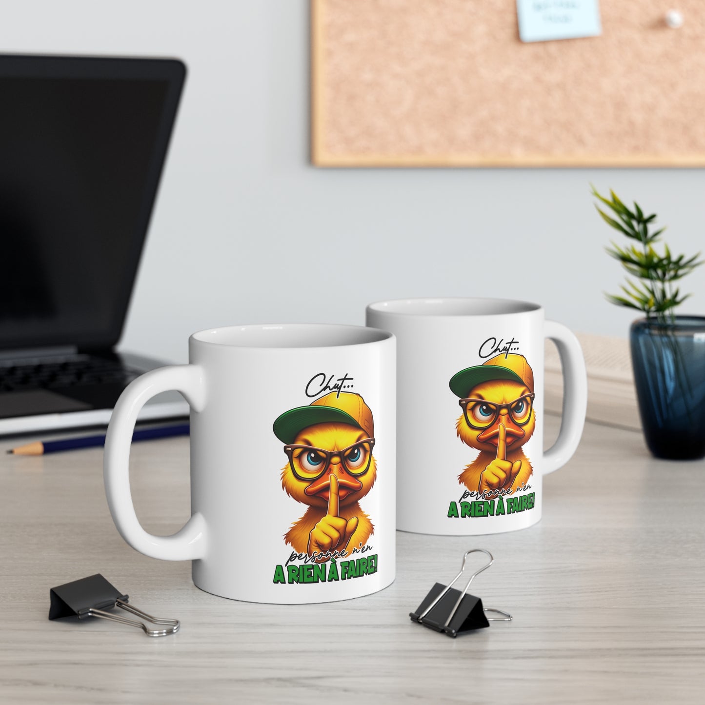 Tasse Chut Personne N’a Rien À Faire – Mug Canard Humour Drôle – Cadeau Homme Femme 325ml
