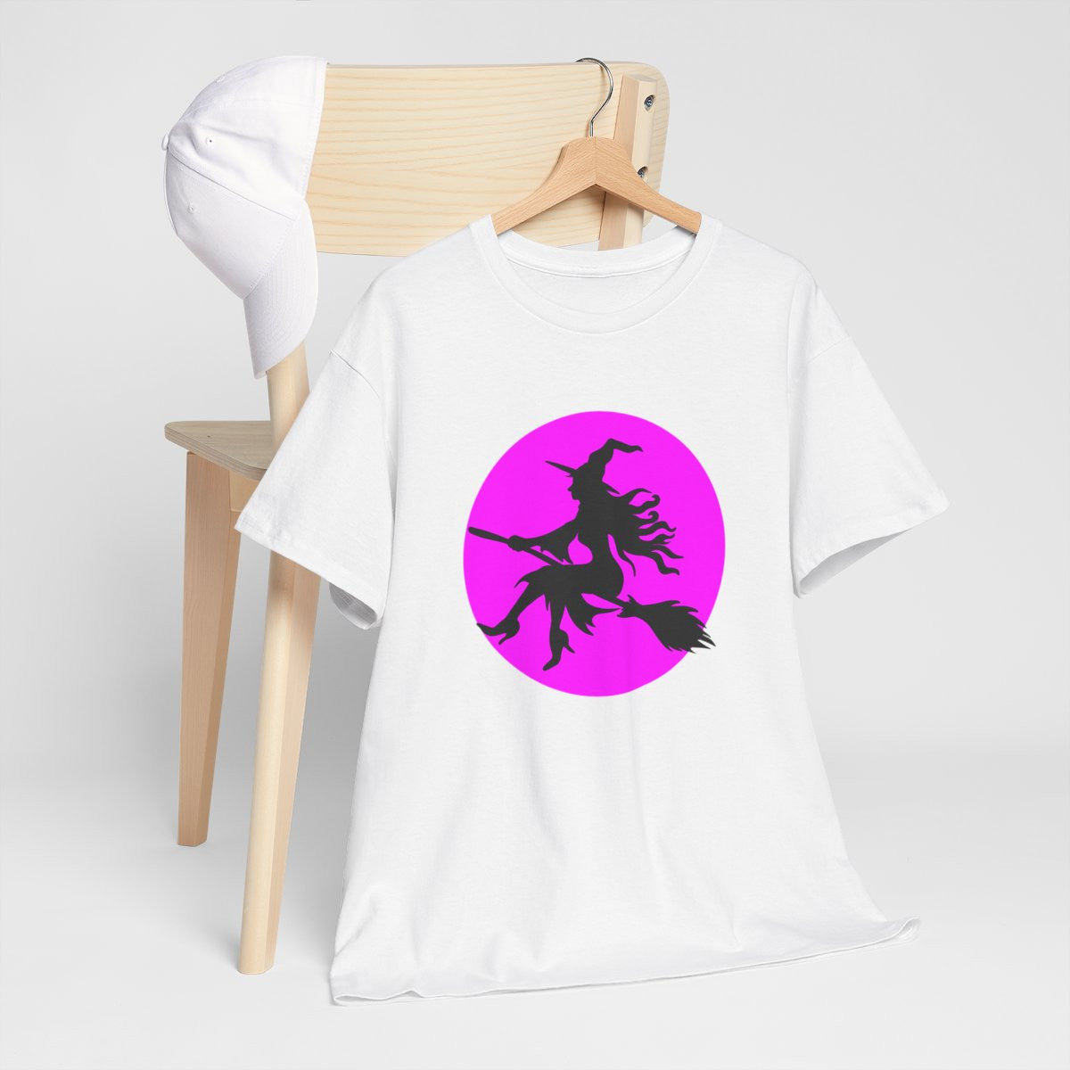 T-shirt Halloween Femme – Design Sorcière sur Balai