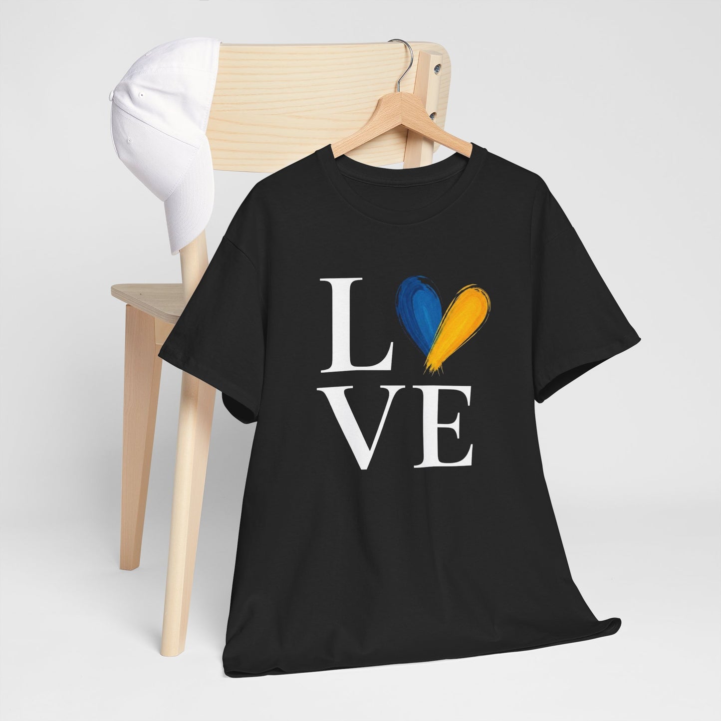 T-Shirt Love Bleu Jaune Cœur – Tee Shirt Amour Design Coloré Moderne – Cadeau Homme Femme
