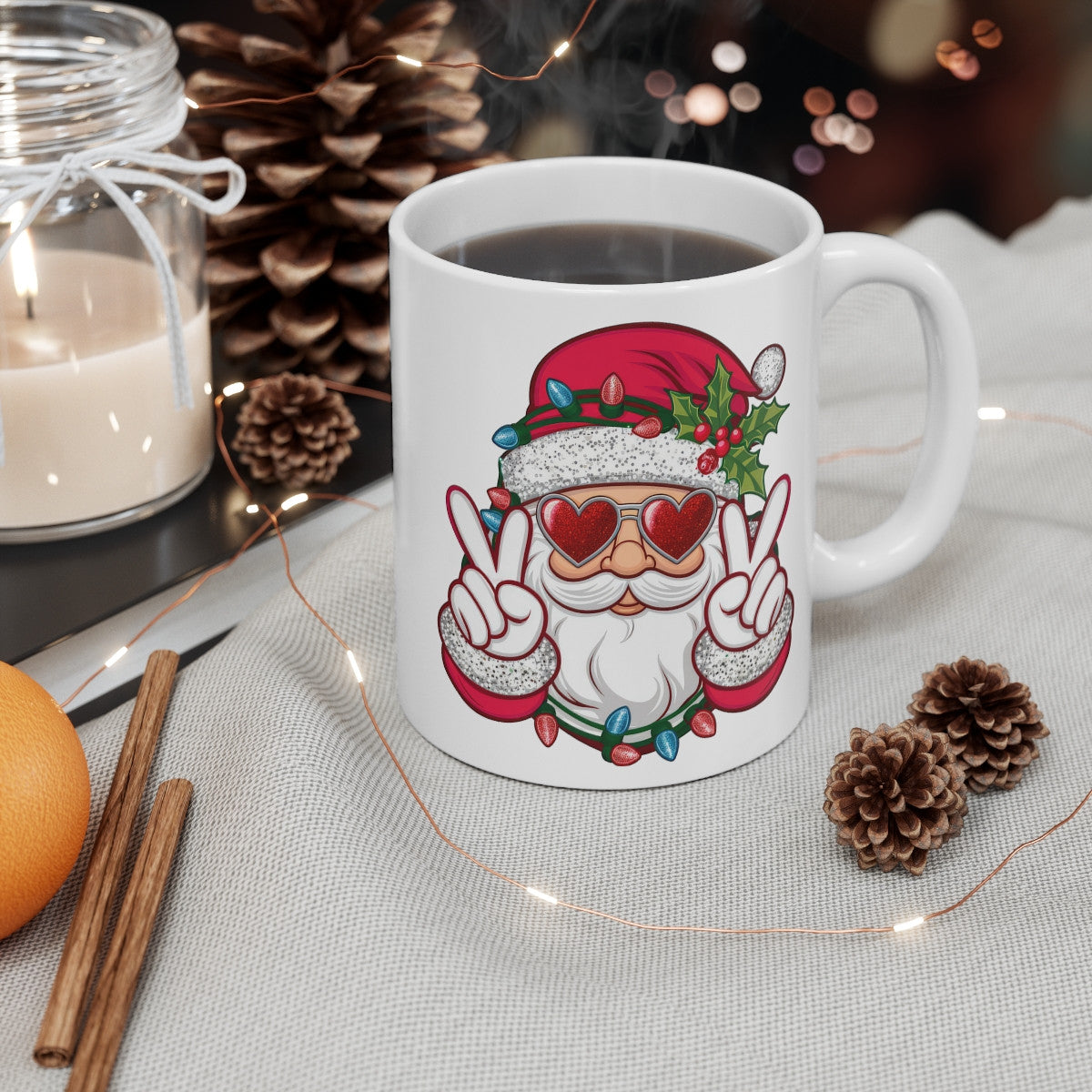 Mug Père Noël Cool avec Lunettes Coeur et Guirlande Lumineuse - Tasse de Noël en Céramique - Idée Cadeau Festif et Originale