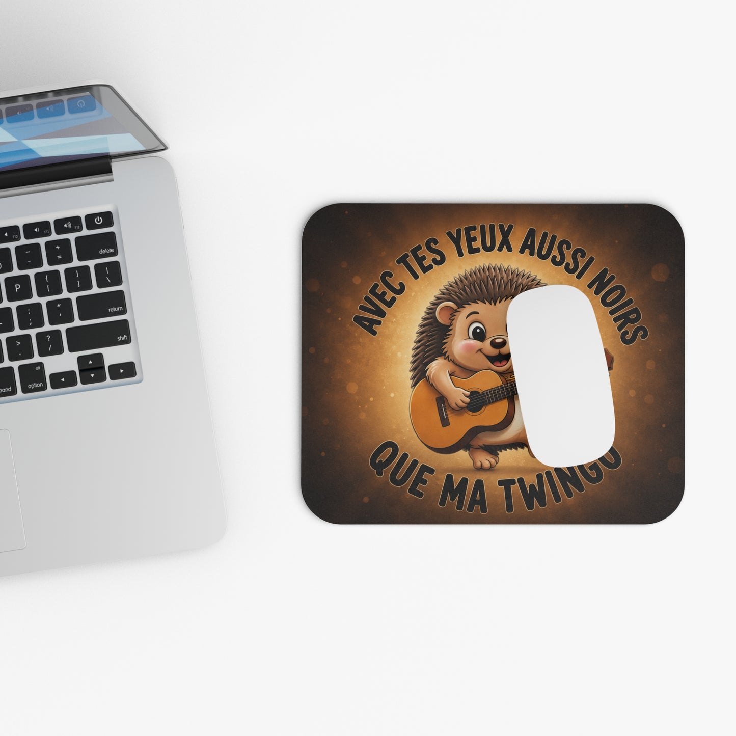 Tapis de Souris 22x18cm Avec Tes Yeux Aussi Noirs Que Ma Twingo – Hérisson Guitariste Humour – Cadeau Drôle Homme Femme – Bureau Gaming
