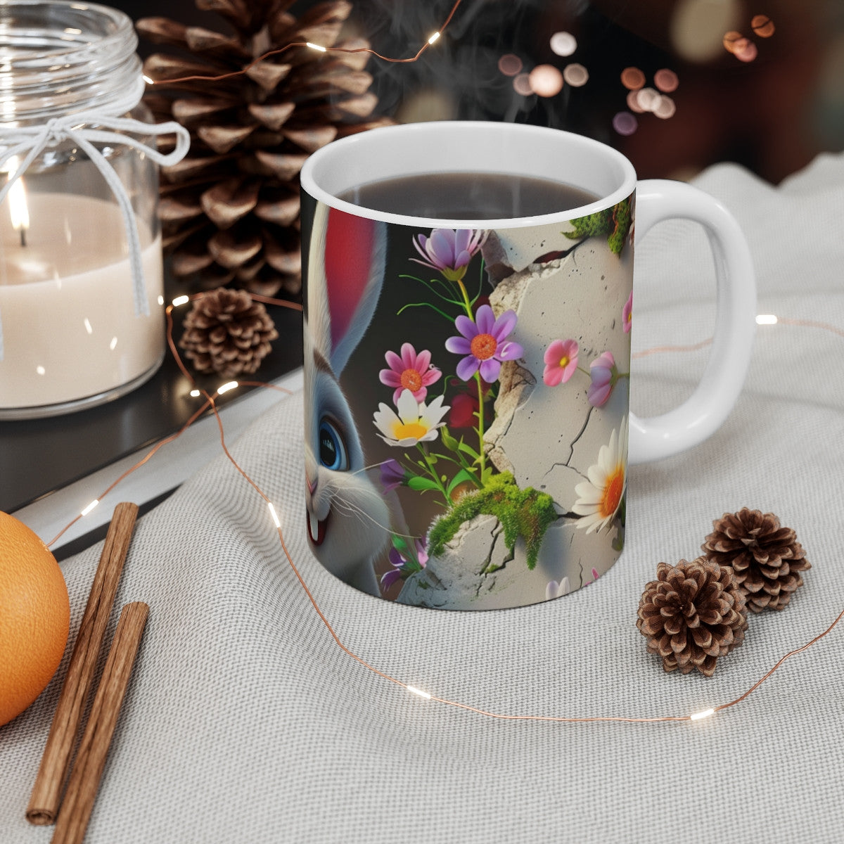 Tasse Lapin Adorable – Mug Cartoon Lapin Blanc Curieux avec Fleurs Printanières et Mur Vintage Fissuré