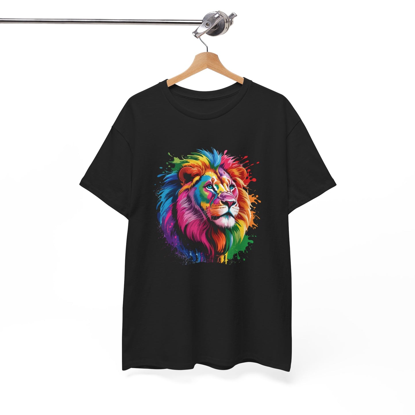 T-Shirt Lion Multicolore Style Peinture – Tee Shirt Animal Sauvage Artistique – Cadeau Lion Coloré Tendance Noir Blanc Gris
