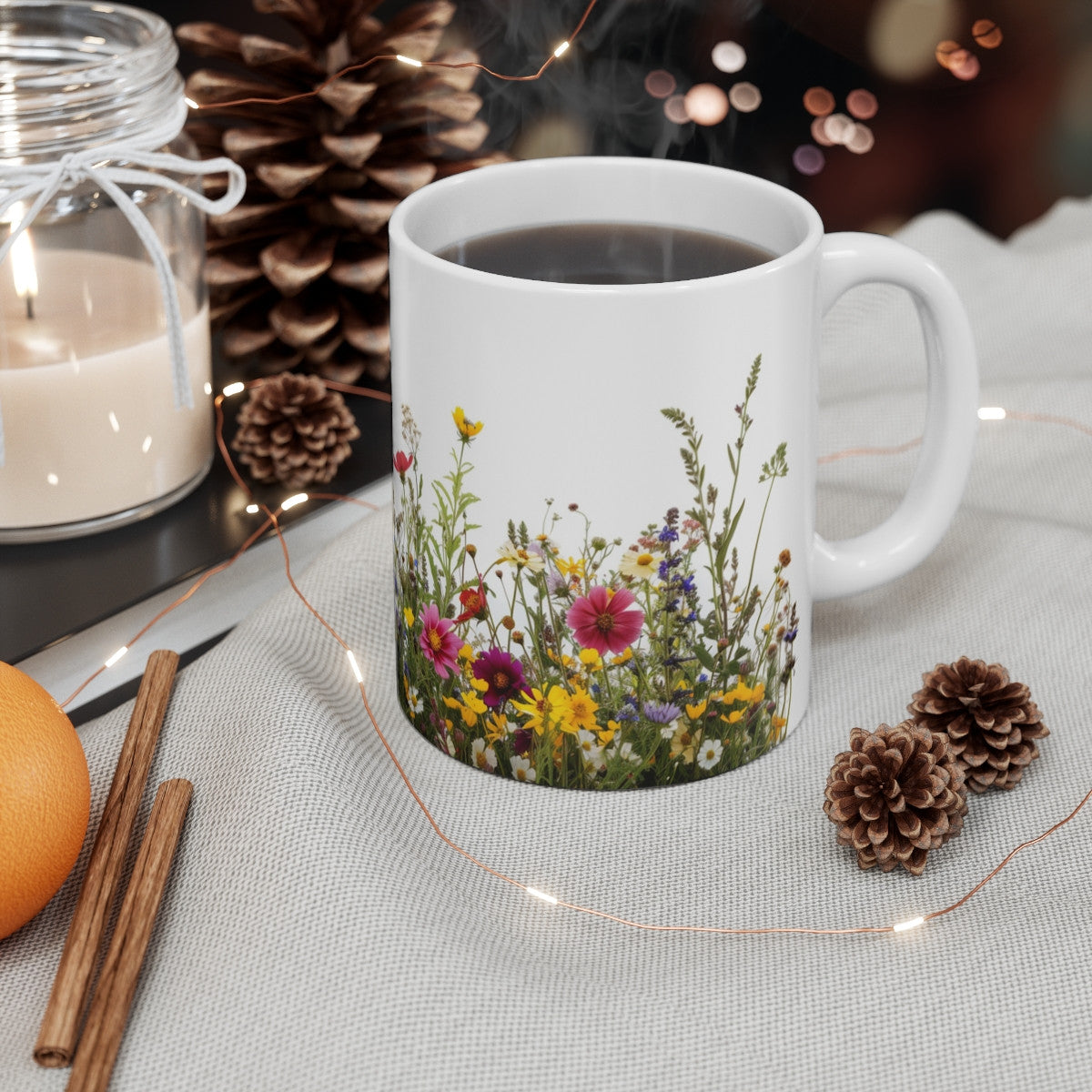 Tasse Prairie Fleurie Motif Floral Multicolore Printanier Mug Fleurs Sauvages et Champêtres sur Fond Blanc