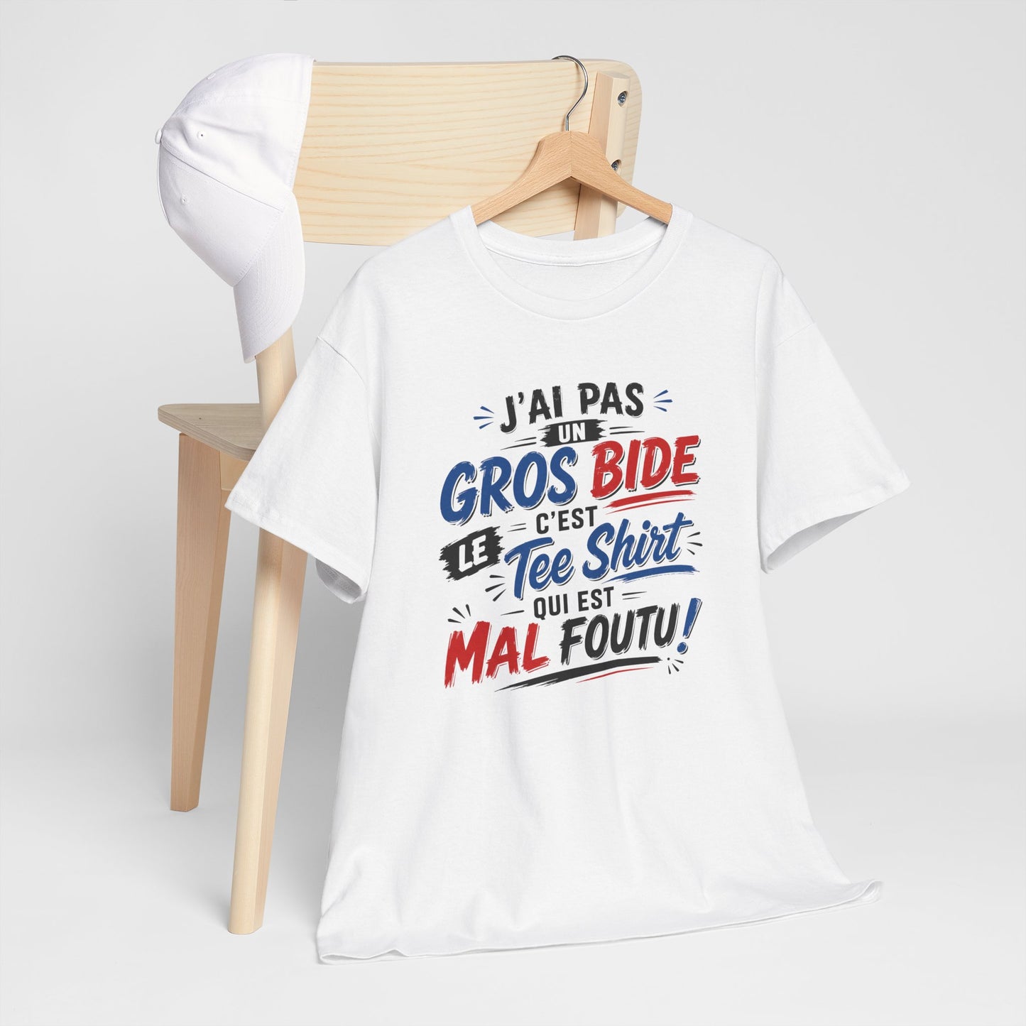 Tee-Shirt J’ai Pas un Gros Bide C’est le Tee Shirt Qui Est Mal Foutu – Cadeau Humour Homme Femme Drôle