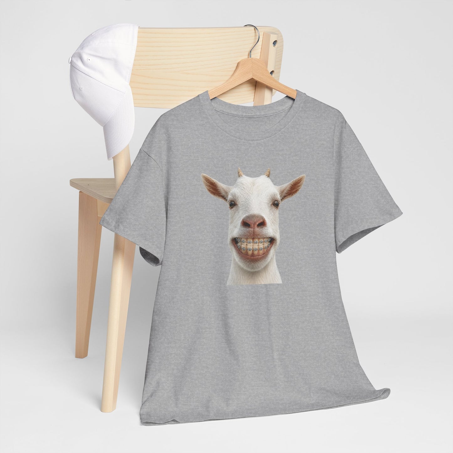 Tee-Shirt Humour Homme et Femme – Chèvre Drôle avec Appareil Dentaire – Idée Cadeau Original Animal Ferme Anniversaire