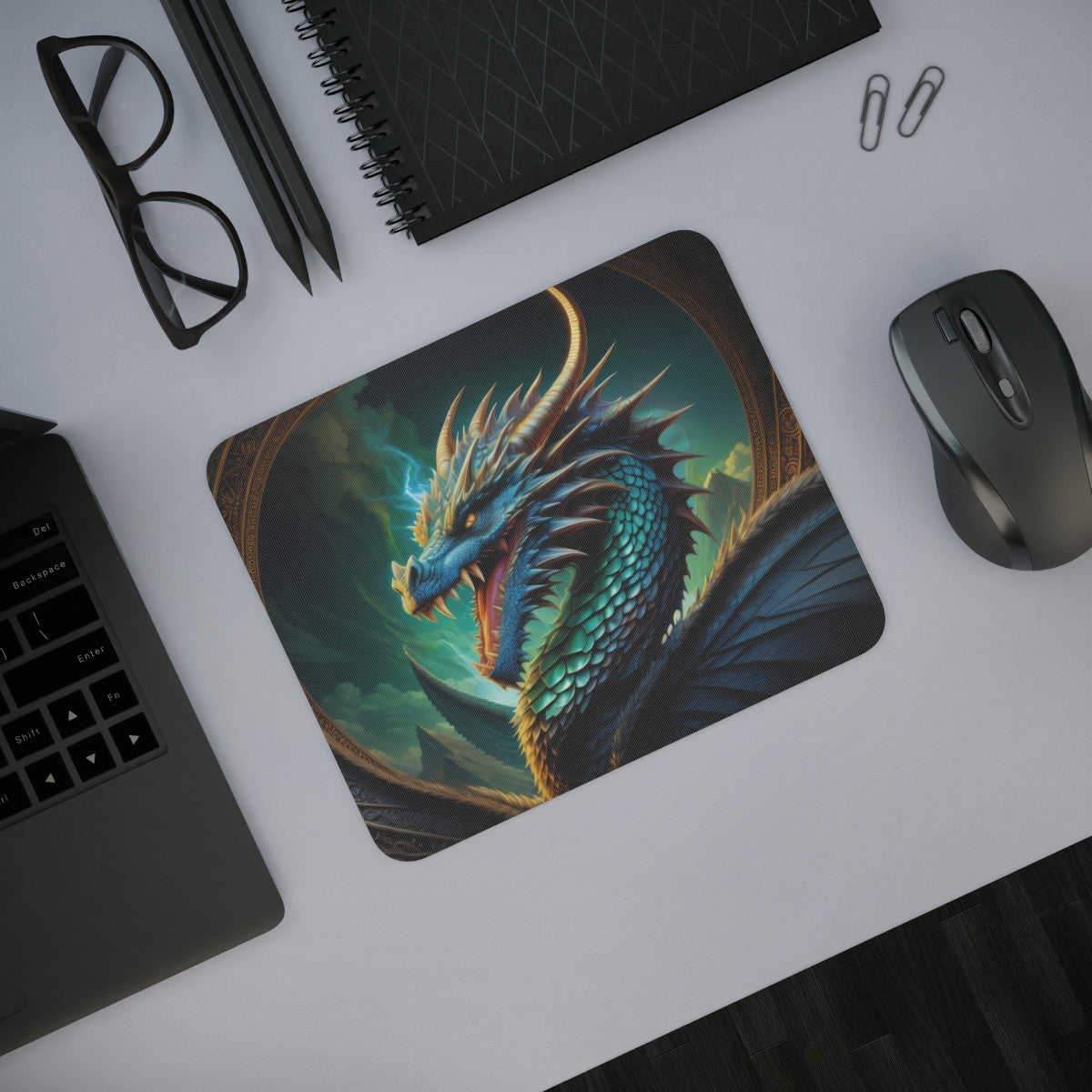 Tapis de Souris Dragon Légendaire Rugissant Créature Fantastique Écailleuse Bleu & Or