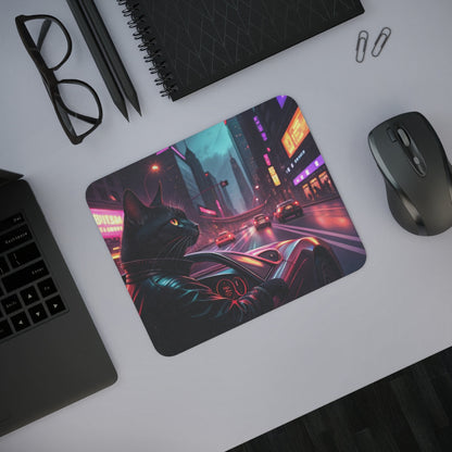 Tapis de Souris Chat Noir Cyberpunk – Chat Cool en Blouson de Cuir au Volant, Ambiance Néon Ville Futuriste