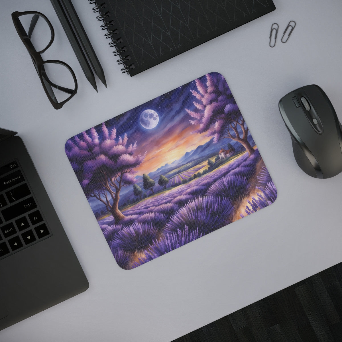 Tapis de Souris Champ de Lavande au Clair de Lune – Paysage Nocturne Poétique & Relaxant