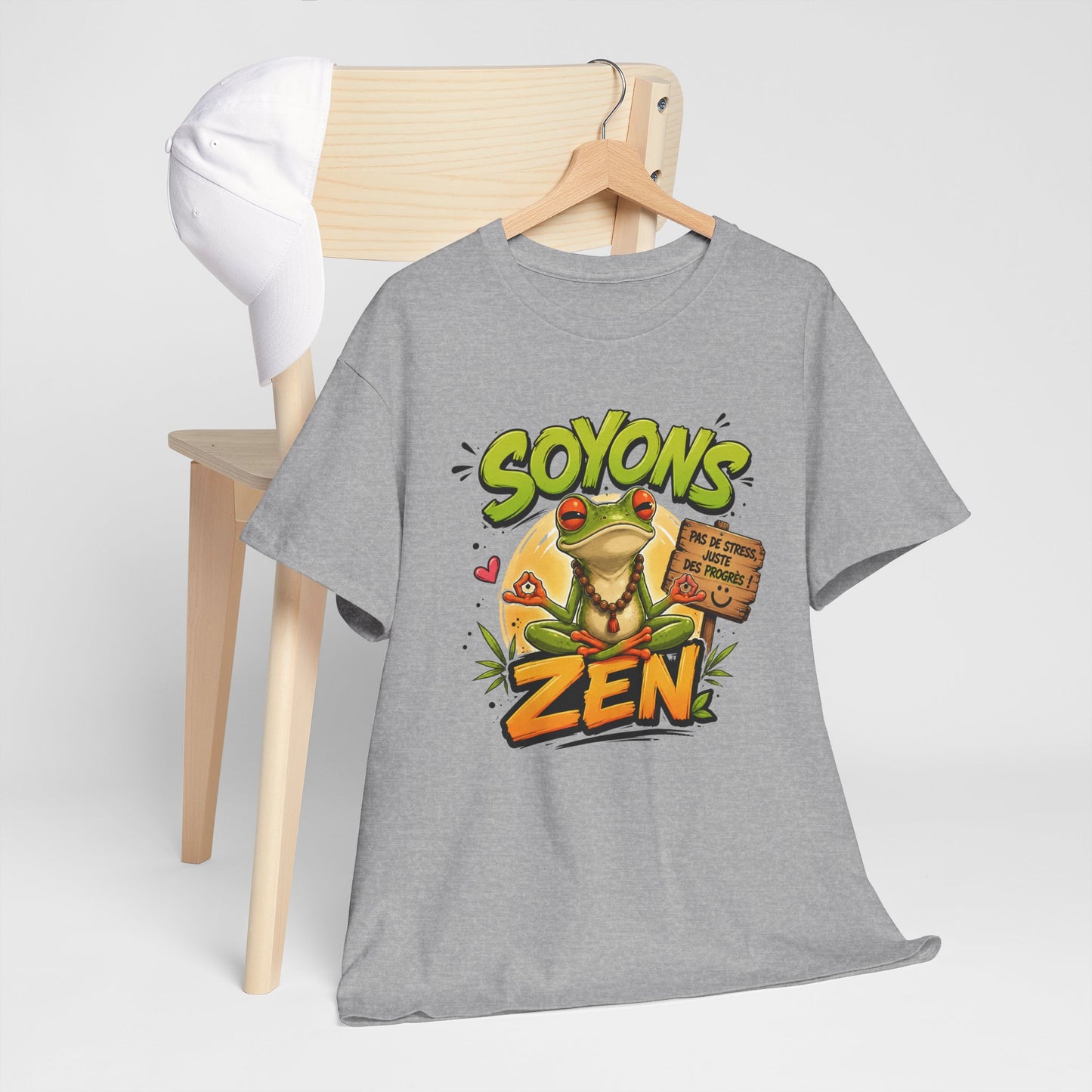 Tee-Shirt Soyons Zen Pas de Stress Juste des Progrès – Grenouille Méditation Yoga Humour – Cadeau Homme Femme Bien-Être