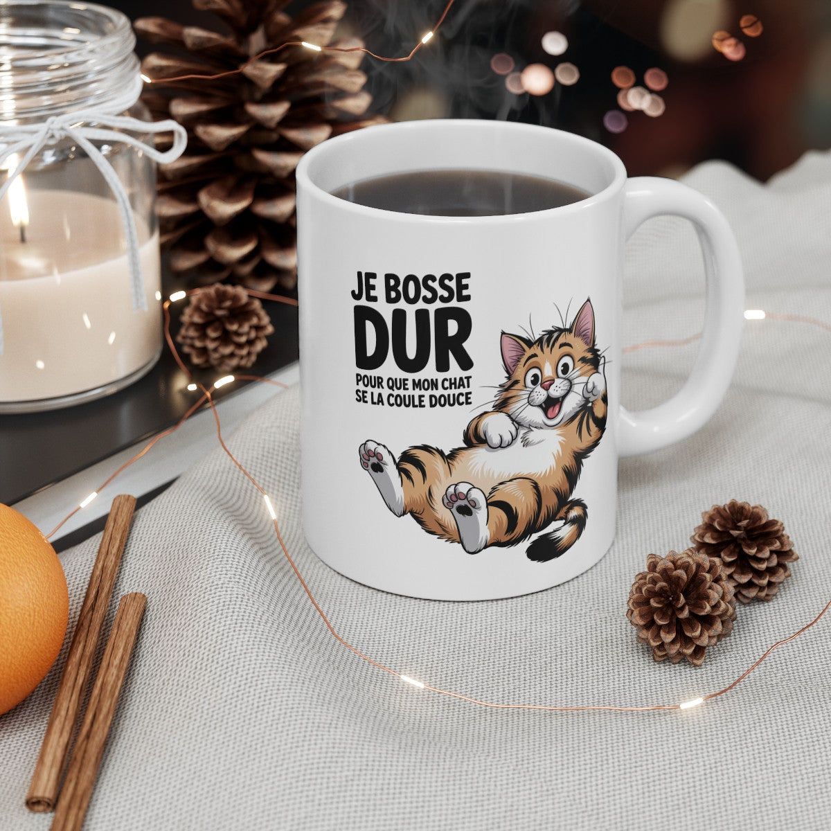Mug Chat Fainéant – “Je bosse dur pour que mon chat se la coule douce” – Humour Félin