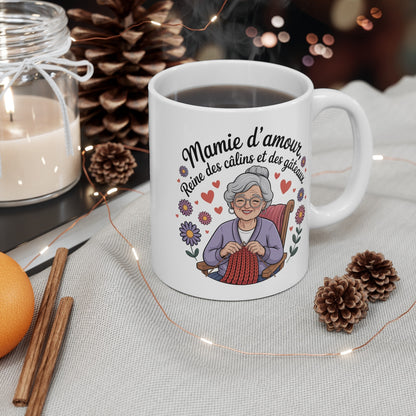 Mug Mamie d’Amour – Reine des Câlins et des Gâteaux – Cadeau Grand-Mère Tricot Humour