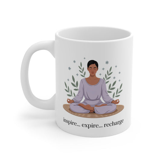 Mug Yoga Méditation – Inspire Expire Recharge – Illustration Zen Tapis Naturel et Tenue Blanche