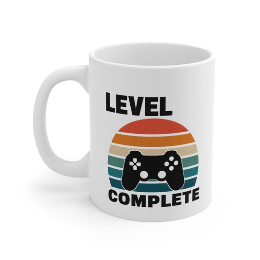 Tasse Level (Âge) Complète Personnalisable – Mug Gamer Vintage avec Manette – Cadeau Jeux Vidéo Homme Femme 325 ml