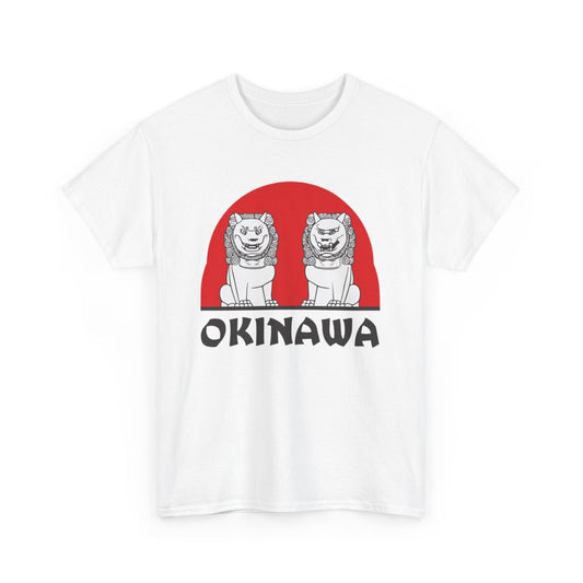 T-shirt Okinawa Unisexe Homme/Femme – Tee-shirt Japon Shisa Blanc ou Gris – Design Culture Tradition Japonaise