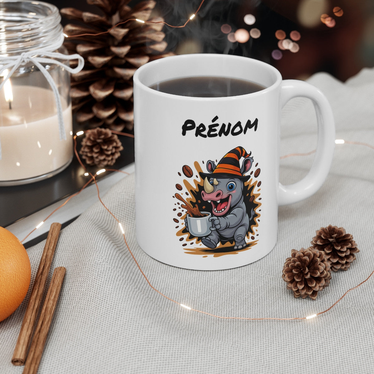Tasse Personnalisable Rhinocéros Sorcier Café – Mug Prénom Céramique 325ml – Cadeau Drôle Halloween Animal Illustré