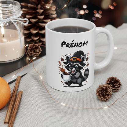 Tasse Personnalisable Raton Laveur Sorcier Café – Mug Prénom Céramique 325ml – Cadeau Drôle Halloween Animal Illustré